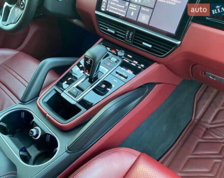 Білий Порше Cayenne, об'ємом двигуна 3 л та пробігом 87 тис. км за 75000 $, фото 10 на Automoto.ua