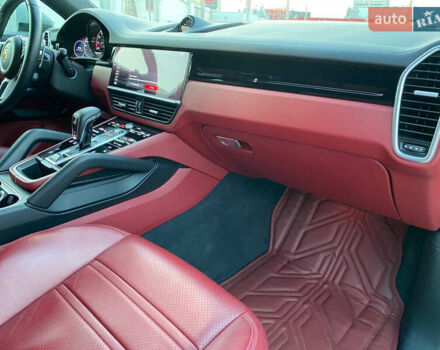 Білий Порше Cayenne, об'ємом двигуна 3 л та пробігом 87 тис. км за 75000 $, фото 13 на Automoto.ua