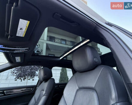 Білий Порше Cayenne, об'ємом двигуна 2.89 л та пробігом 96 тис. км за 64999 $, фото 56 на Automoto.ua