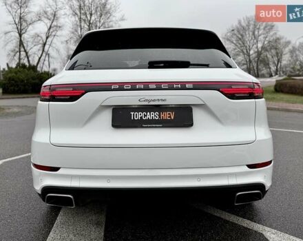 Белый Порше Каен, объемом двигателя 3 л и пробегом 80 тыс. км за 51500 $, фото 12 на Automoto.ua
