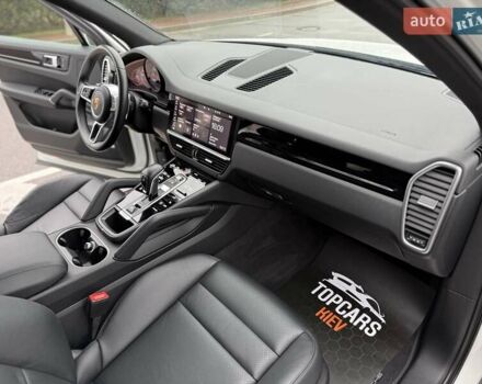 Белый Порше Каен, объемом двигателя 3 л и пробегом 80 тыс. км за 51500 $, фото 27 на Automoto.ua