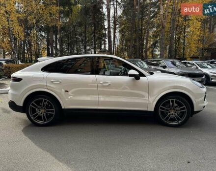 Белый Порше Каен, объемом двигателя 3 л и пробегом 61 тыс. км за 95000 $, фото 4 на Automoto.ua