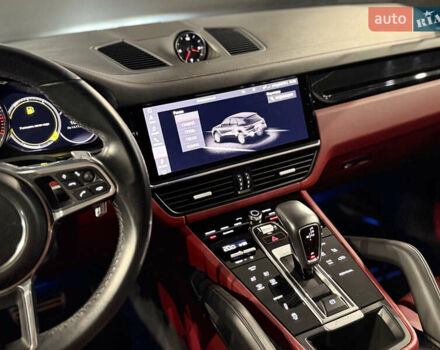 Белый Порше Каен, объемом двигателя 2.89 л и пробегом 23 тыс. км за 79000 $, фото 28 на Automoto.ua