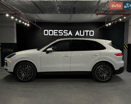 Белый Порше Каен, объемом двигателя 2.89 л и пробегом 23 тыс. км за 79000 $, фото 2 на Automoto.ua