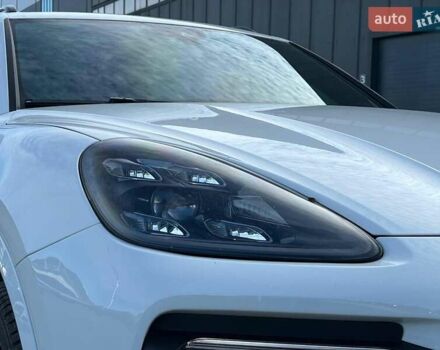 Белый Порше Каен, объемом двигателя 3 л и пробегом 100 тыс. км за 59990 $, фото 12 на Automoto.ua