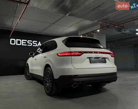 Белый Порше Каен, объемом двигателя 2.89 л и пробегом 23 тыс. км за 79000 $, фото 1 на Automoto.ua