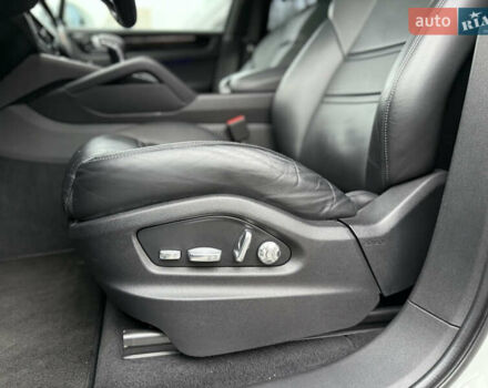 Белый Порше Каен, объемом двигателя 3 л и пробегом 23 тыс. км за 69900 $, фото 27 на Automoto.ua