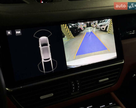 Белый Порше Каен, объемом двигателя 2.89 л и пробегом 23 тыс. км за 79000 $, фото 15 на Automoto.ua