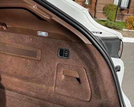 Белый Порше Каен, объемом двигателя 3 л и пробегом 61 тыс. км за 95000 $, фото 30 на Automoto.ua