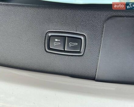 Белый Порше Каен, объемом двигателя 3 л и пробегом 100 тыс. км за 59990 $, фото 42 на Automoto.ua