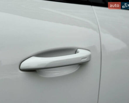 Белый Порше Каен, объемом двигателя 3 л и пробегом 23 тыс. км за 69900 $, фото 13 на Automoto.ua