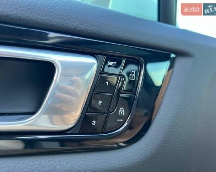 Белый Порше Каен, объемом двигателя 3 л и пробегом 100 тыс. км за 59990 $, фото 51 на Automoto.ua