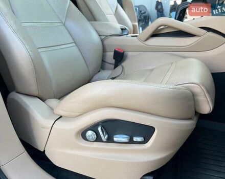 Белый Порше Каен, объемом двигателя 3 л и пробегом 100 тыс. км за 59990 $, фото 45 на Automoto.ua