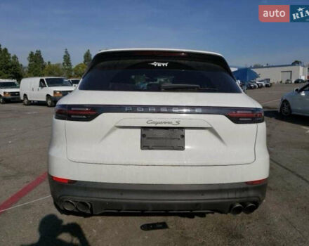 Белый Порше Каен, объемом двигателя 2.9 л и пробегом 15 тыс. км за 19900 $, фото 1 на Automoto.ua