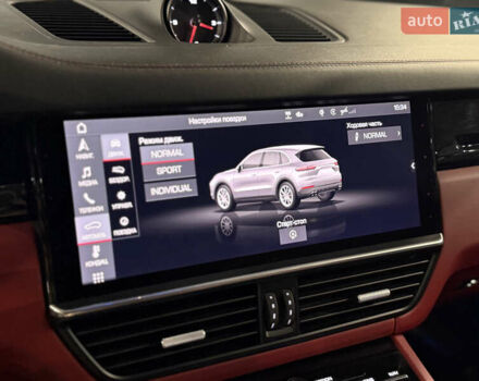 Белый Порше Каен, объемом двигателя 2.89 л и пробегом 23 тыс. км за 79000 $, фото 19 на Automoto.ua