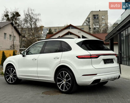 Белый Порше Каен, объемом двигателя 3 л и пробегом 23 тыс. км за 69900 $, фото 19 на Automoto.ua