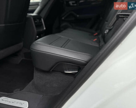 Белый Порше Каен, объемом двигателя 3 л и пробегом 23 тыс. км за 69900 $, фото 45 на Automoto.ua