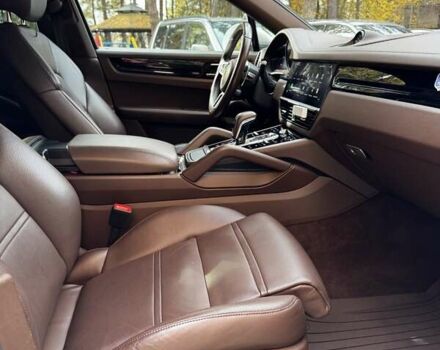 Белый Порше Каен, объемом двигателя 3 л и пробегом 61 тыс. км за 95000 $, фото 18 на Automoto.ua