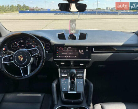 Белый Порше Каен, объемом двигателя 3 л и пробегом 78 тыс. км за 62500 $, фото 1 на Automoto.ua