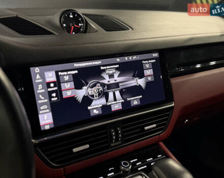 Белый Порше Каен, объемом двигателя 2.89 л и пробегом 23 тыс. км за 79000 $, фото 16 на Automoto.ua