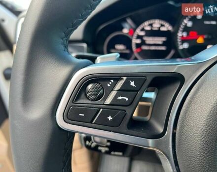 Белый Порше Каен, объемом двигателя 3 л и пробегом 100 тыс. км за 59990 $, фото 25 на Automoto.ua