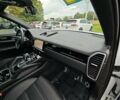 Білий Порше Cayenne, об'ємом двигуна 0 л та пробігом 20 тис. км за 24000 $, фото 5 на Automoto.ua