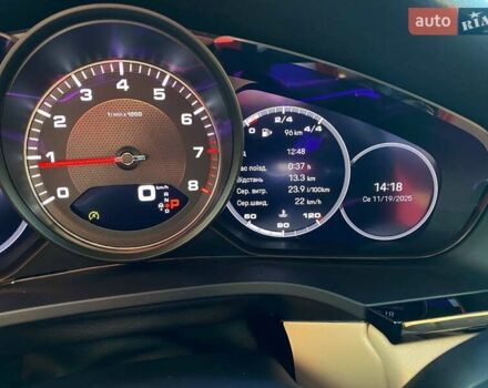 Білий Порше Cayenne, об'ємом двигуна 2.89 л та пробігом 32 тис. км за 83850 $, фото 15 на Automoto.ua