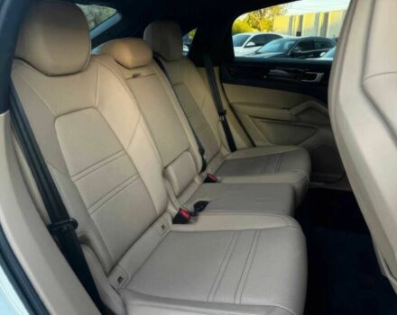 Білий Порше Cayenne, об'ємом двигуна 3 л та пробігом 24 тис. км за 45000 $, фото 8 на Automoto.ua
