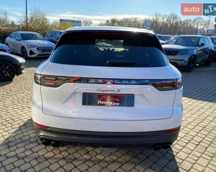 Білий Порше Cayenne, об'ємом двигуна 2.89 л та пробігом 32 тис. км за 83850 $, фото 5 на Automoto.ua