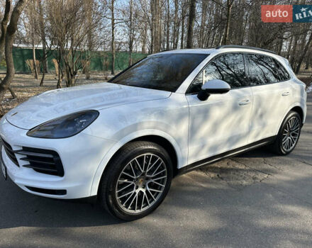 Белый Порше Каен, объемом двигателя 3 л и пробегом 54 тыс. км за 63200 $, фото 2 на Automoto.ua