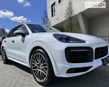 Білий Порше Cayenne, об'ємом двигуна 4 л та пробігом 1 тис. км за 146444 $, фото 2 на Automoto.ua