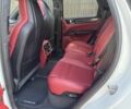 Білий Порше Cayenne, об'ємом двигуна 4 л та пробігом 19 тис. км за 31000 $, фото 11 на Automoto.ua