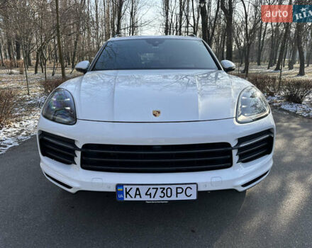Белый Порше Каен, объемом двигателя 3 л и пробегом 54 тыс. км за 63200 $, фото 19 на Automoto.ua