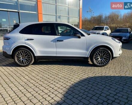 Білий Порше Cayenne, об'ємом двигуна 2.89 л та пробігом 32 тис. км за 83850 $, фото 7 на Automoto.ua