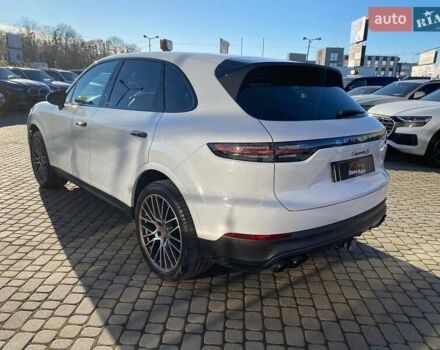 Білий Порше Cayenne, об'ємом двигуна 2.89 л та пробігом 32 тис. км за 83850 $, фото 4 на Automoto.ua