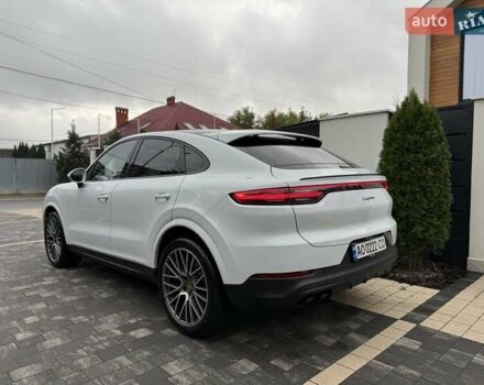 Білий Порше Cayenne, об'ємом двигуна 3 л та пробігом 37 тис. км за 90000 $, фото 32 на Automoto.ua