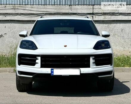 Білий Порше Cayenne, об'ємом двигуна 3 л та пробігом 10 тис. км за 115000 $, фото 1 на Automoto.ua