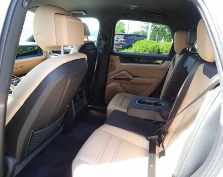 Білий Порше Cayenne, об'ємом двигуна 4 л та пробігом 14 тис. км за 49000 $, фото 10 на Automoto.ua