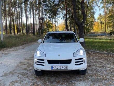 Белый Порше Каен, объемом двигателя 3.6 л и пробегом 196 тыс. км за 10700 $, фото 1 на Automoto.ua