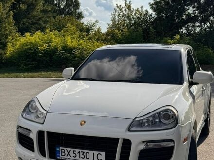 Белый Порше Каен, объемом двигателя 4.8 л и пробегом 328 тыс. км за 12500 $, фото 1 на Automoto.ua