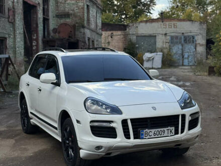 Порше Каен 2008 в Львове на Automoto.ua Белый Порше Каен, объемом двигателя 4.8 л и пробегом 200 тыс. км за 12000 $, фото 1 на Automoto.ua