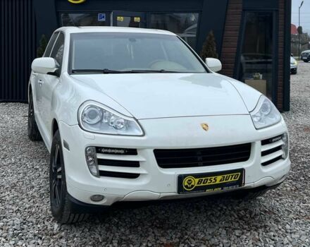 Белый Порше Каен, объемом двигателя 3.6 л и пробегом 169 тыс. км за 13699 $, фото 1 на Automoto.ua