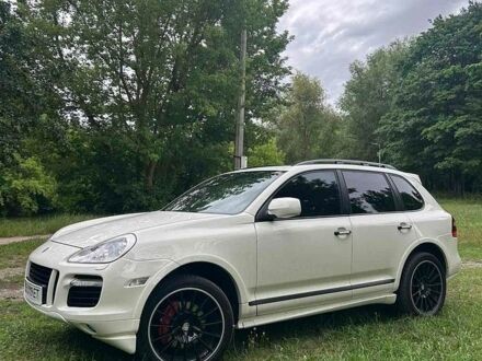 Білий Порше Cayenne, об'ємом двигуна 4.8 л та пробігом 233 тис. км за 9500 $, фото 1 на Automoto.ua