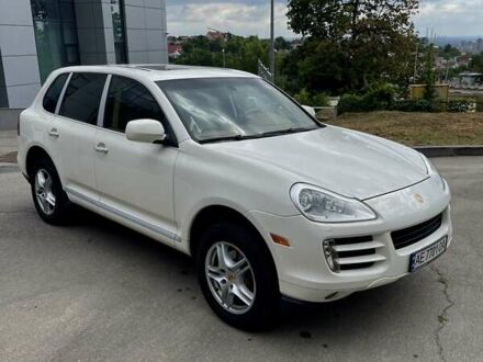 Порше Каен 2008 в Днепре (Днепропетровске) на Automoto.ua Белый Порше Каен, объемом двигателя 3.6 л и пробегом 143 тыс. км за 11000 $, фото 1 на Automoto.ua