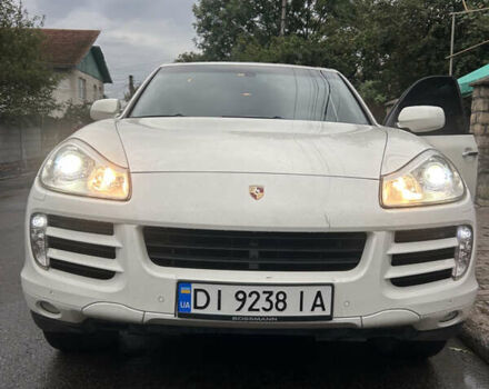 Белый Порше Каен, объемом двигателя 2.97 л и пробегом 267 тыс. км за 15300 $, фото 1 на Automoto.ua