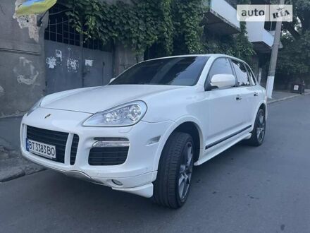 Білий Порше Cayenne, об'ємом двигуна 4.8 л та пробігом 160 тис. км за 15700 $, фото 1 на Automoto.ua