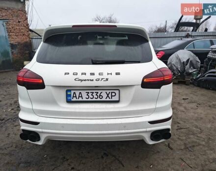 Білий Порше Cayenne, об'ємом двигуна 4.8 л та пробігом 196 тис. км за 14500 $, фото 1 на Automoto.ua