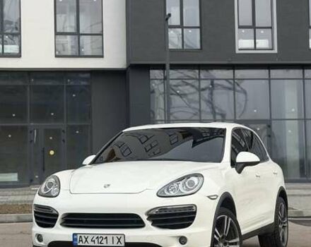 Белый Порше Каен, объемом двигателя 3 л и пробегом 229 тыс. км за 19500 $, фото 1 на Automoto.ua