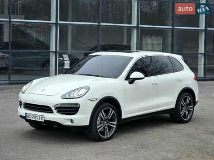 Белый Порше Каен, объемом двигателя 3 л и пробегом 225 тыс. км за 16200 $, фото 1 на Automoto.ua