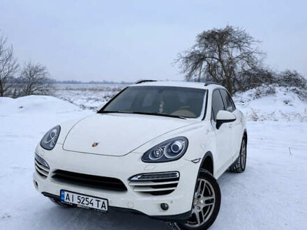 Белый Порше Каен, объемом двигателя 3.6 л и пробегом 183 тыс. км за 19500 $, фото 1 на Automoto.ua
